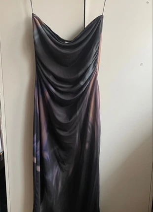 Robe bustier satinée longue effet drapé, marque: Pimkie, état: Très bon état, taille: S / 36 / 8, 15,00 €, 16,45 € Protection acheteurs incluse