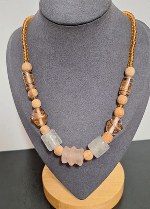 Collier artisanal perlé – Créativité & charme naturel, marque: Vintage Dressing, état: Très bon état, 12,00 €, 13,30 € Protection acheteurs incluse