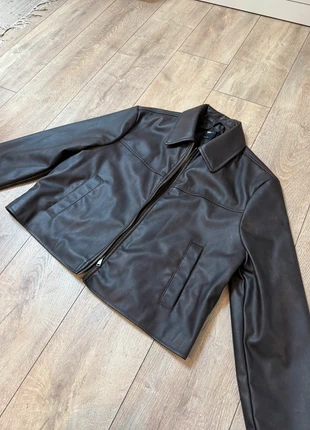 Brown leather jacket, merk: ASOS Design, staat: Heel goed, maat: M / 38 / 10, € 45,00, € 47,95 inclusief Kopersbescherming