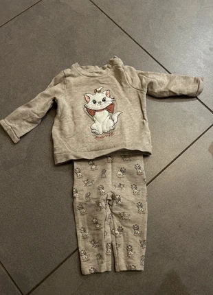 Setje ‘Marie’ C&A, merk: C&A, staat: Goed, maat: 6-9 maanden / 68 cm, € 2,00, € 2,80 inclusief Kopersbescherming