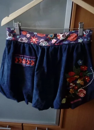 Falda corta niña tipo vaquero, merk: Desigual, staat: Nieuw zonder prijskaartje, maat: 11 jaar / 146 cm, € 12,00, € 13,30 inclusief Kopersbescherming