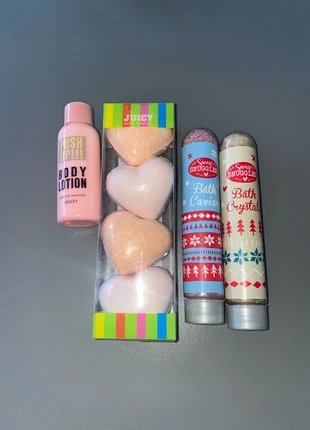 Bundle of bath fizzers, crystals & body lotion, brand: Un-Namable, condition: New with tags, £1.00, £1.75 includes Buyer Protection