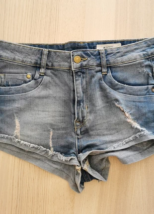 Mini short en jean , brand: H&M, condition: Very good, size: M / 38 / 10, €2.00, €2.80 includes Buyer Protection