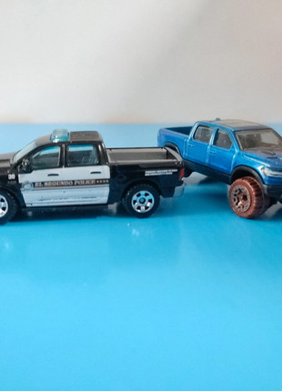 Obrázek k inzerátu: Dodge Ram Matchbox i Hot Wheels