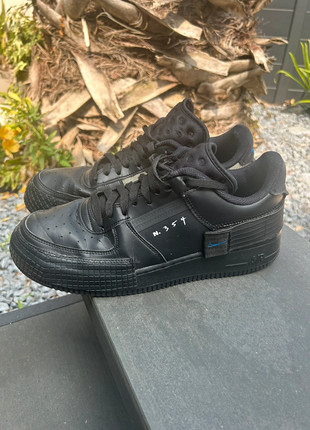 Chaussures Nike Air Force One Type n354 Noir Royal taille 44 EU, marque: Nike, état: Très bon état, taille: 44, 50,00 €, 53,20 € Protection acheteurs incluse