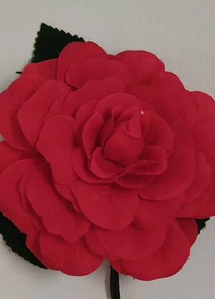 Flor para el pelo de flamenca mediana rojo, marca: Flamenca, estado: Muito bom, €5.00, €5.95 inclui Proteção do Comprador