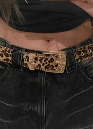 Ceinture léopard print vintage or œillets fashion core drip dump emo grunge punk 2000s trendy cunti, merk: y2k, staat: Heel goed, maat: 105 cm, € 30,00, € 32,20 inclusief Kopersbescherming