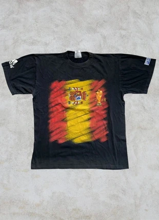 Graphic tee/T-shirt adidas vintage coupe du monde 98 Espagne y2k 90’s foorball iniesta roja, marque: Vintage Dressing, état: Très bon état, taille: M, 38,00 €, 40,60 € Protection acheteurs incluse