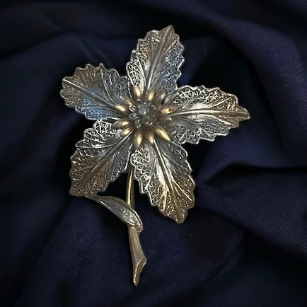 Vintage ART Arthur Pepper 3D flower brooch 1