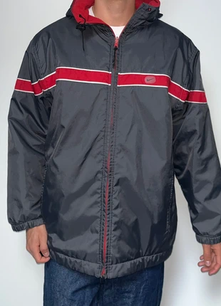 Veste Nike vintage coupe-vent M noir rouge logo swoosh rétro | Nike vintage windbreaker M black red, marque: Nike, état: Très bon état, taille: M, 55,00 €, 58,45 € Protection acheteurs incluse
