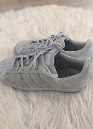 Superstar en daim grise sales