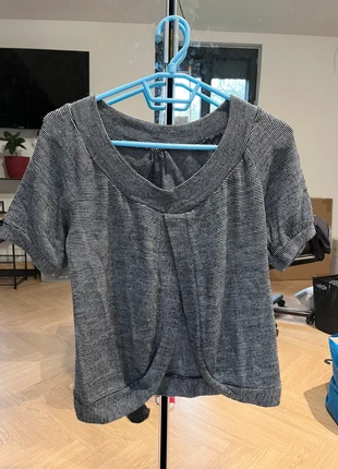 T-shirt gris, brand: Vintage Dressing, condizioni: Ottime, taglia: M / IT 42 / EU 38, €2.00, €2.80 include la Protezione acquisti