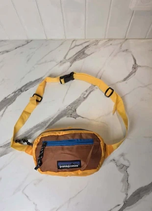Sacoche 20cm sur 14 Jaune Patagonia Neuve, marque: Patagonia, état: Très bon état, 15,00 €, 16,45 € Protection acheteurs incluse