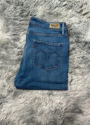 Jean Levi's Mid Rise Skinny Bleu W32 L32 Femme/Women JEA055, marque: Levi's, état: Très bon état, taille: XL / 42 / 14, 14,00 €, 15,40 € Protection acheteurs (Pro) incluse