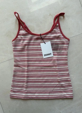 Top a costine a righe rosso Enavant (con etichetta), marke: Enavant, zustand: Neu, mit Etikett, größe: M / 38 / 10, 44,00 €, 46,90 € beinhaltet Vinted-Käuferschutz Pro