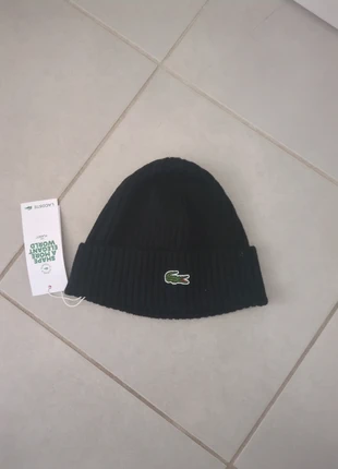 Bonnet Lacoste noir neuf avec étiquette - Unisexe TU, merk: Lacoste, staat: Nieuw met prijskaartje, maat: Universele maat, € 30,00, € 32,20 inclusief Kopersbescherming