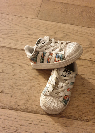 Superstar taille 21 sales
