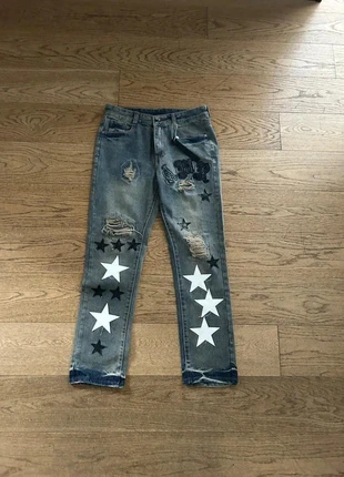 Jeans scuri strappati – Stile AMIRI, brand: Denim, condizioni: Nuovo senza cartellino, taglia: S, €15.00, €16.45 include la Protezione acquisti