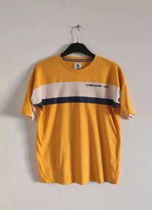 T-shirt jaune vif pour homme avec des bandes blanches et bleues taille XS de la marque Garcia, marca: Garcia, estado: Muy bueno, tamaño: XS, 4,00 €, 4,90 € Protección al comprador incluida