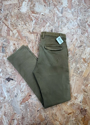 N2272 Chinos Levis W32 Vert Vintage, marque: Levi's, état: Très bon état, taille: W32 | FR 42, 20,00 €, 21,70 € Protection acheteurs (Pro) incluse