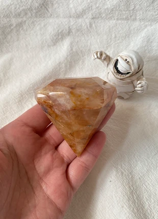 Diamond shape Yellow Fire Quartz Crystal with metal stand, brand: Fire quartz, condition: Very good, £16.99, £18.54 includes Buyer Protection