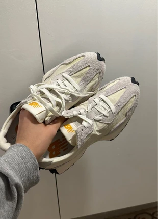 New balance 327, marque: New Balance, état: Neuf sans étiquette, taille: 41.5, 30,00 €, 32,20 € Protection acheteurs incluse