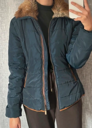 Doudoune bleu avec fourrure taille 36, marque: Inconnu, état: Très bon état, taille: S / 36 / 8, 14,00 €, 15,40 € Protection acheteurs incluse
