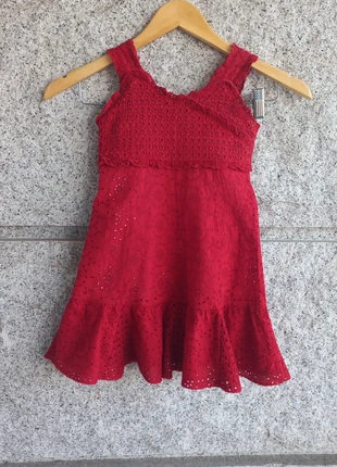Vestido ideal evento de Mayoral. Talla 4, merk: Mayoral, staat: Heel goed, maat: 4 jaar / 104 cm, € 6,00, € 7,00 inclusief Kopersbescherming