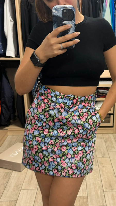 Gonna Zara a fiori con tasca e cintura Vinted