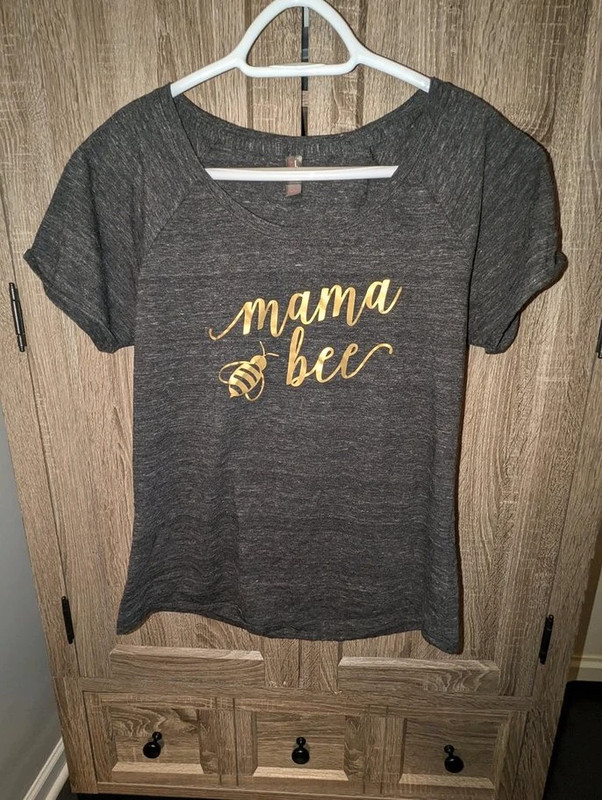 District Made Heathered Short Sleeve Metallic Mama Bee Graphic T-shirt Tee Top Shirt