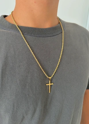 Collier pendentif croix chrétienne doré acier inoxydable, Chaîne homme acier inoxydable croix, marque: sans marque, état: Très bon état, 10,50 €, 11,73 € Protection acheteurs (Pro) incluse