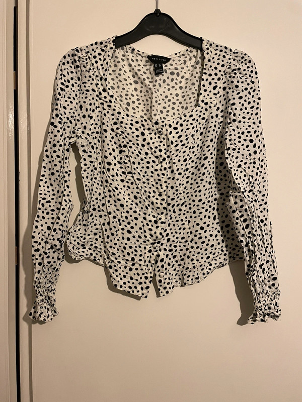 Black and white spotted top - Vinted