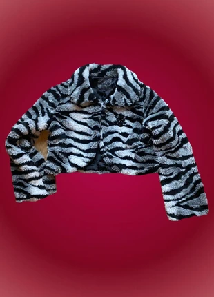 Faux Fur Zebra Print Cropped Jacket 🖤🤍, marke: Vintage Dressing, zustand: Neu, größe: M / 38 / 10, 28,00 €, 30,10 € inklusive Vinted-Käuferschutz