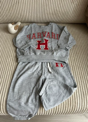 Ensemble jogging gris H&M, brand: H&M, condizioni: Ottime, taglia: 9-12 mesi / 74 cm, €4.00, €4.90 include la Protezione acquisti