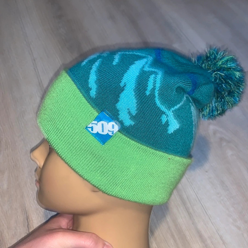 509 Peak Pom Beanie 1