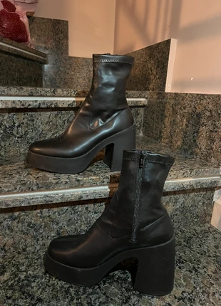 stivali platform bratz neri, brand: ASOS, condizioni: Nuovo senza cartellino, taglia: 40, €15.00, €16.45 include la Protezione acquisti