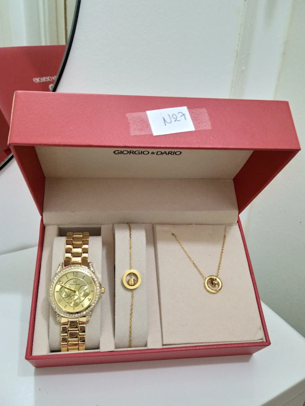 Coffret montre femme avec collier et bracelet en acier inoxydable 2