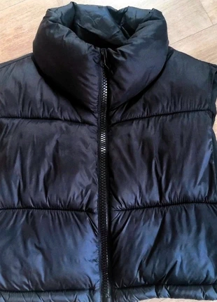 Doudoune sans manches Stradivarius XS, brand: Stradivarius, condition: Very good, size: XS / 34 / 6, €8.00, €9.10 includes Buyer Protection