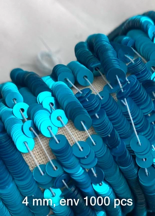Environ 1000 pcs Sequins-Paillettes Plats 4 mm - Turquoise Métallique (PAE133/B27), brand: Andrea Bilics, condition: Very good, €3.70, €4.59 includes Buyer Protection Pro