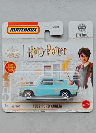 Obrázek k inzerátu: Matchbox Harry Potter Ford Anglia 1962