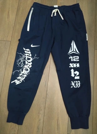 Bas de jogging Nike homme L – bleu marine/blanc, sportwear Coton, marca: Nike, estado: Muito bom, tamanho: L, €25.00, €26.95 inclui Proteção do Comprador