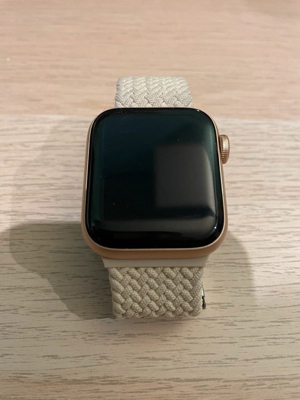 Apple Watch SE Vinted