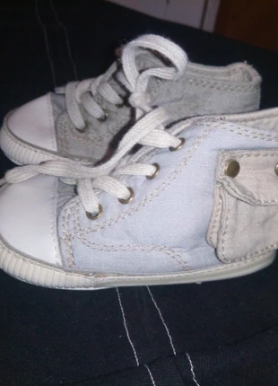 Chaussure bébé, marca: Grain de Blé, estado: Muito bom, tamanho: 16, €1.00, €1.75 inclui Proteção do Comprador