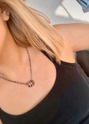 Collier avec 3 anneaux, staat: Heel goed, € 2,00, € 2,80 inclusief Kopersbescherming