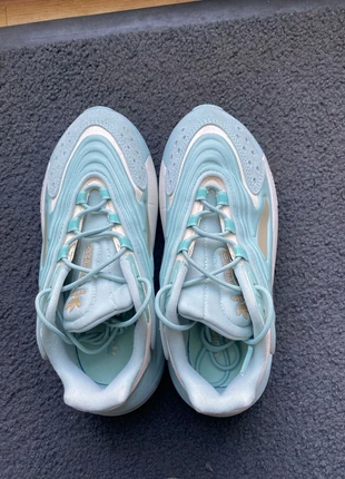 Adidas Ozelia, brand: adidas, condizioni: Nuovo senza cartellino, taglia: 36, €40.00, €42.70 include la Protezione acquisti