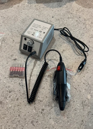 Ponceuse à ongles professionnel, brand: marque indépendante, condizioni: Nuovo con cartellino, €15.00, €16.45 include la Protezione acquisti