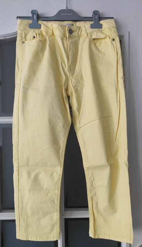 Pantacourt Esprit jaune 36