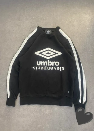 Pull col rond umbro eleven pris  logo en relief blanc,pull noir et blanc taille S, marque: Umbro, état: Très bon état, taille: S, 11,90 €, 13,20 € Protection acheteurs incluse