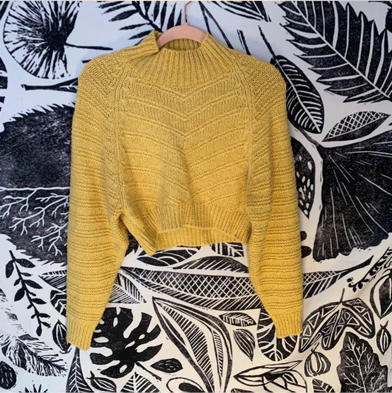 topshop cropped sweater 1