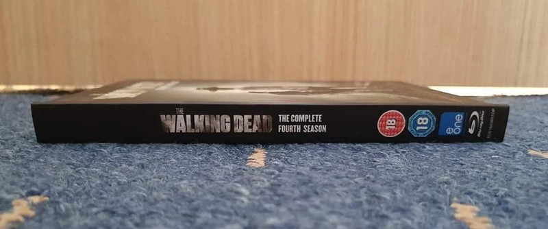 The Walking Dead complete season 4 bluray exclusive collectors digibook 2